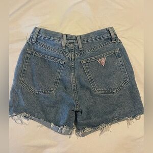 Vintage guess Jean shorts 27